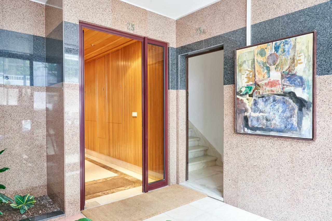 Campo Pequeno Avenida Hotel Lisbon Exterior photo